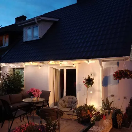 Aparthotel Rybacki 50 Metrow Do Morza! 3*