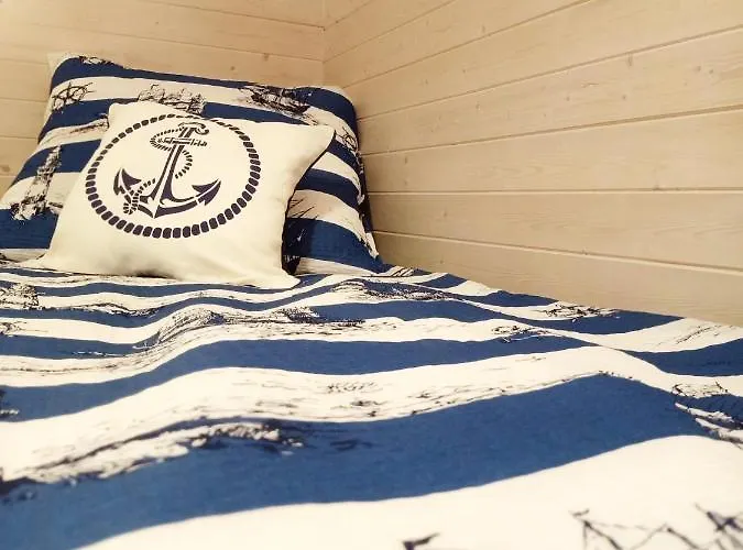 Apartmanhotel Rybacki 50 Metrow Do Morza! Dziwnów